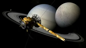 Sonda spaţială Cassini va survola miercuri Enceladus, un satelit al planetei Saturn - VIDEO