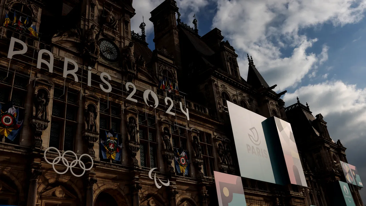 Paris 2024: Poliţia a reţinut un adolescent care voia să „moară ca un martir