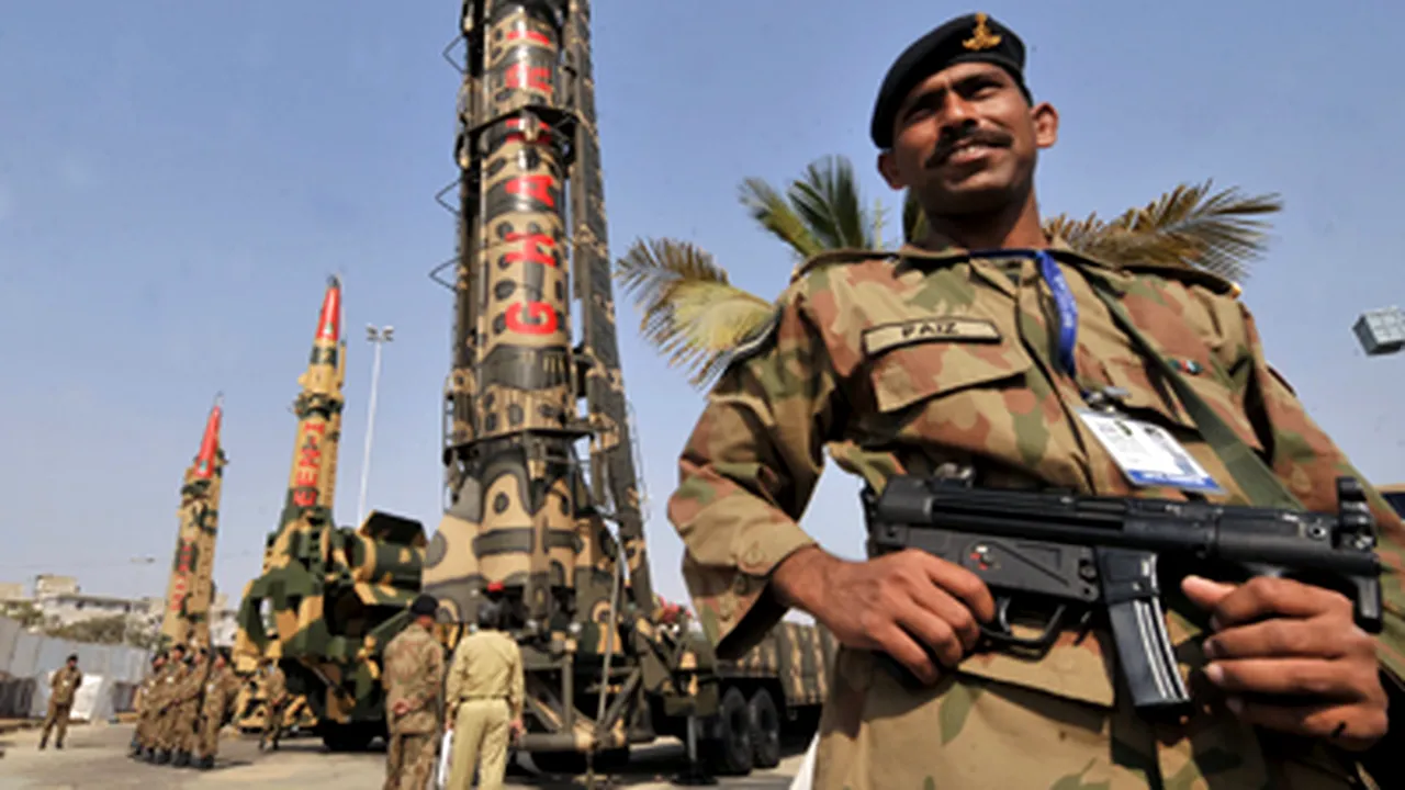 Bazele nucleare pakistaneze, ţinta atacurilor extremiştilor locali