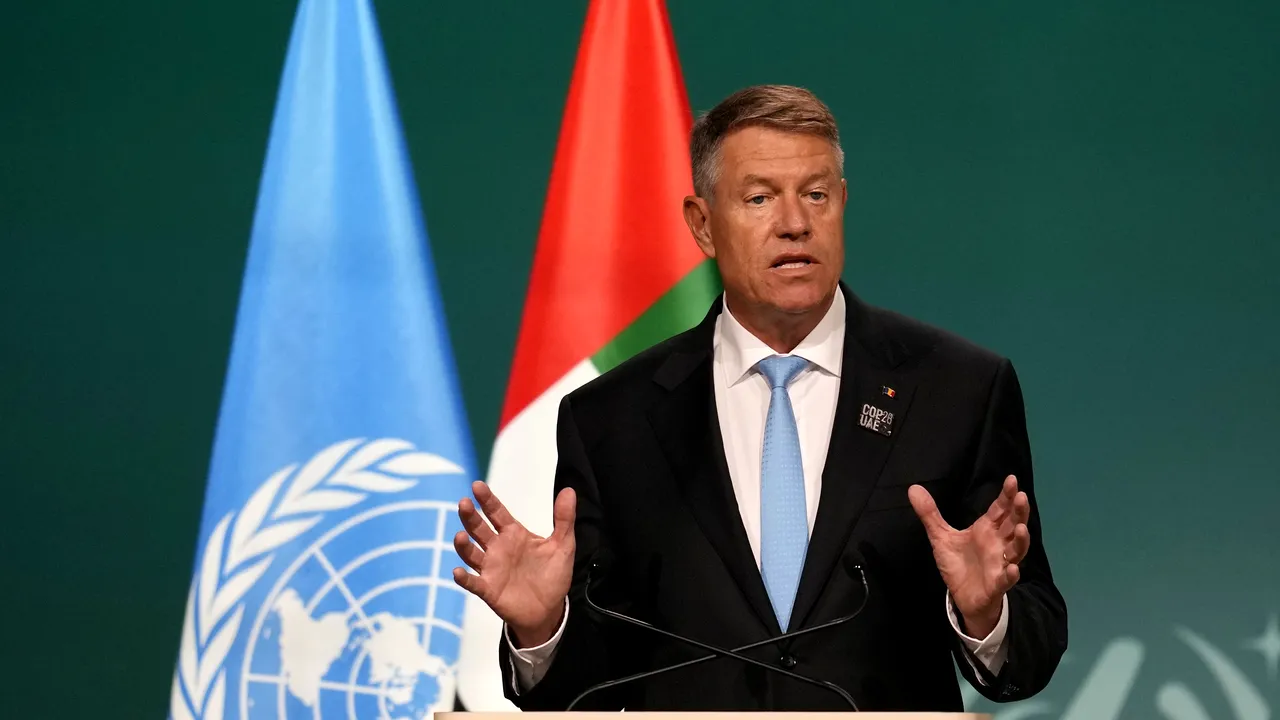 Iohannis: Educaţia - instrument important pentru a schimba mentalităţi