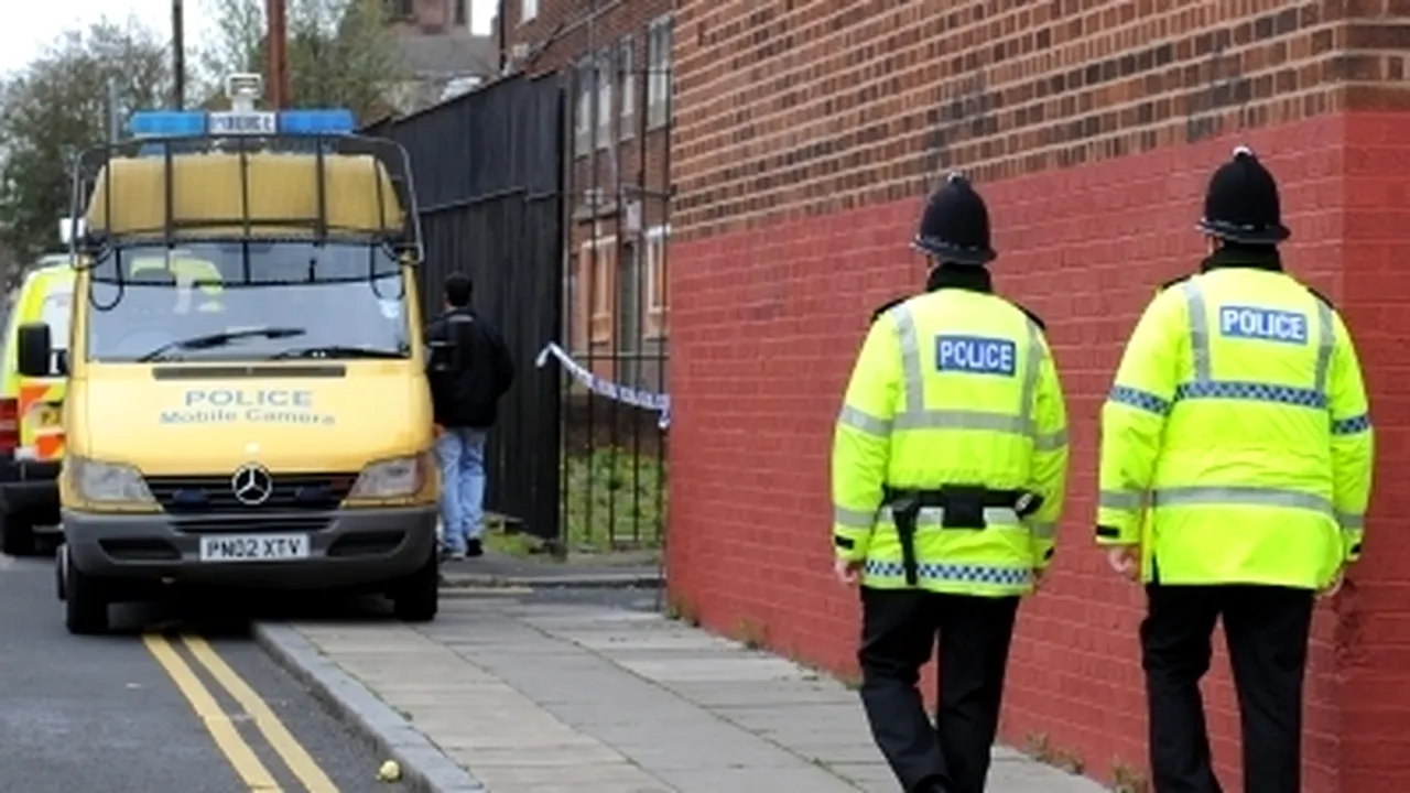 Romania, U.K. Bust Child Trafficking Gang That Sent Roma Children To Beg In Britain