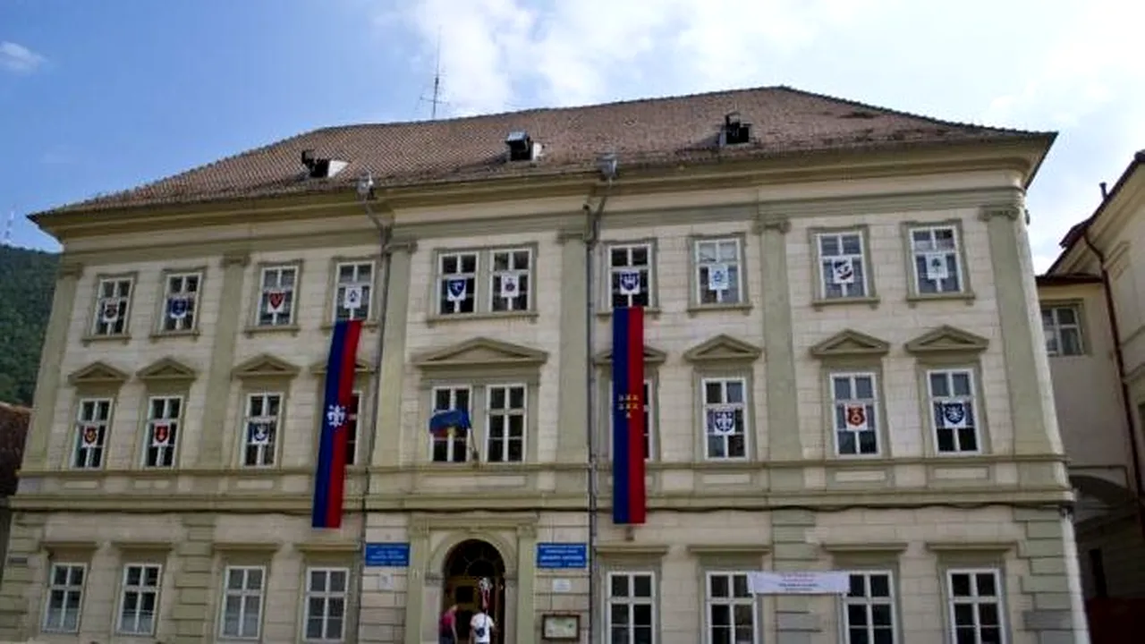 Peste 1.500 de elevi au început şcoala la Liceul Honterus din Braşov, unde se predă doar în germană
