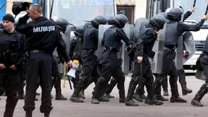 Ministrul ucrainean de Interne nu exclude folosirea forţei pentru rezolvarea situaţiei din est