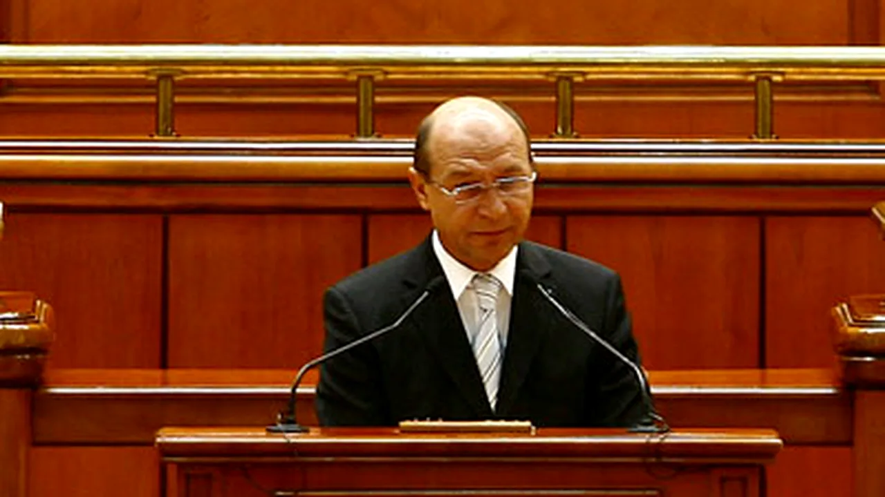 Băsescu: În 2004, în România se consolida un nou partid-stat
