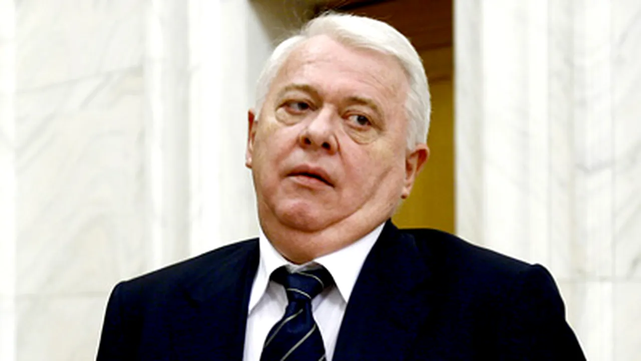 Hrebenciuc: Băsescu ar trebui să stea cu capul în apă rece, pentru că tot timpul este beat
