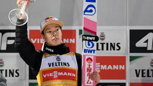 Ryoyu Kobayashi a câştigat etapa de debut a Turneului Celor Patru Trambuline 