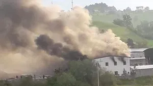 INCENDIU la o tabără de migranţi din Bosnia şi Herţegovina: Cel puţin 29 de persoane au fost rănite