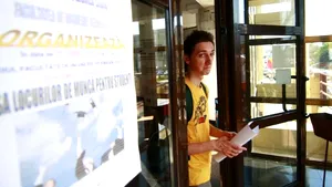 Un student român în străinătate câştigă 500 €/lună pentru un job part-time