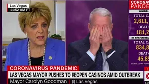 Reacţia prezentatorului CNN, Anderson Cooper, exasperat de primarul din Las Vegas după ce a cerut deschiderea cazinourilor