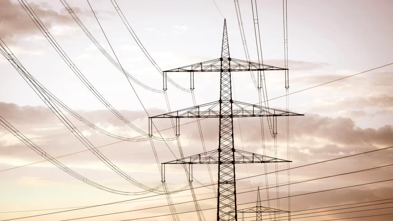 Franța: 50.000 de locuințe au rămas fără curent electric din cauza temperaturilor extreme