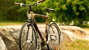 Un copil a murit în timp ce-şi umfla roata de la bicicletă