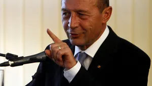 Băsescu: Urmaşul lui Caţavencu - Mircea Geoană, doar inteligenţă mai puţină