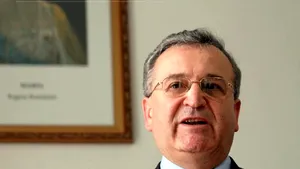 Fostul negociator şef al României cu UE Vasile Puşcaş va coordona Catedra 