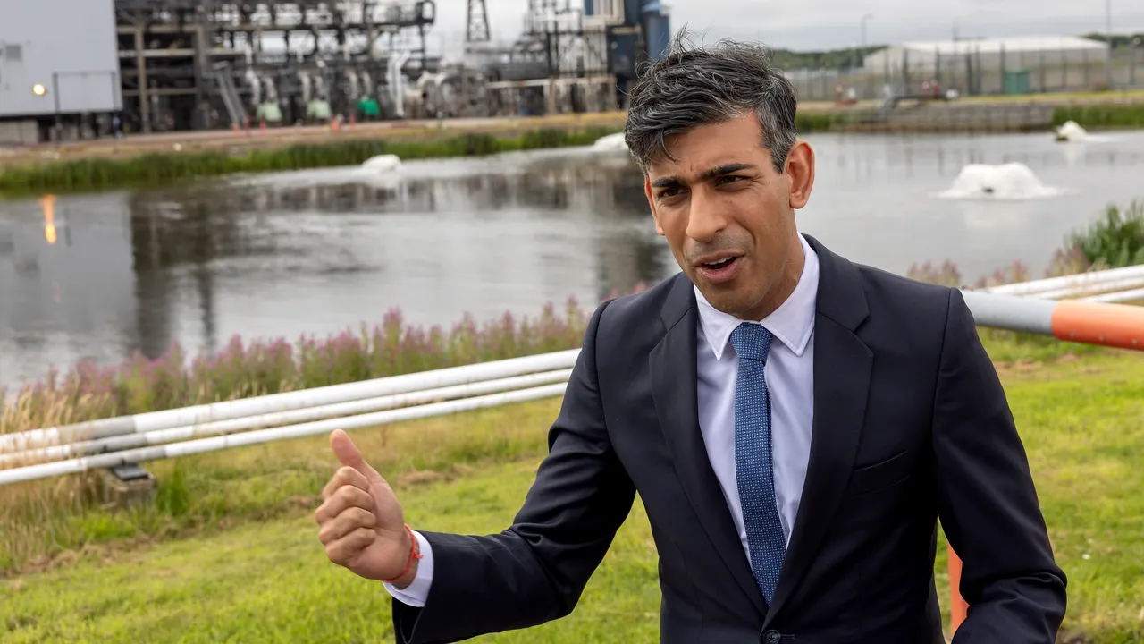 Rishi Sunak aruncă vina pe grevişti pentru listele NHS de aşteptare şi spune că nimeni nu ar trebui să-i ţină prelegeri Marii Britanii privind protejarea mediului: ,,care ţară din G7 s-a decarbonizat cel mai rapid în ultimii ani? Marea Britanie
