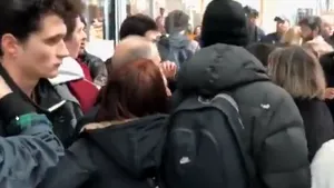 Proteste faţă de consumul excesiv, organizate într-o ţară europeană cu ocazia Black Friday