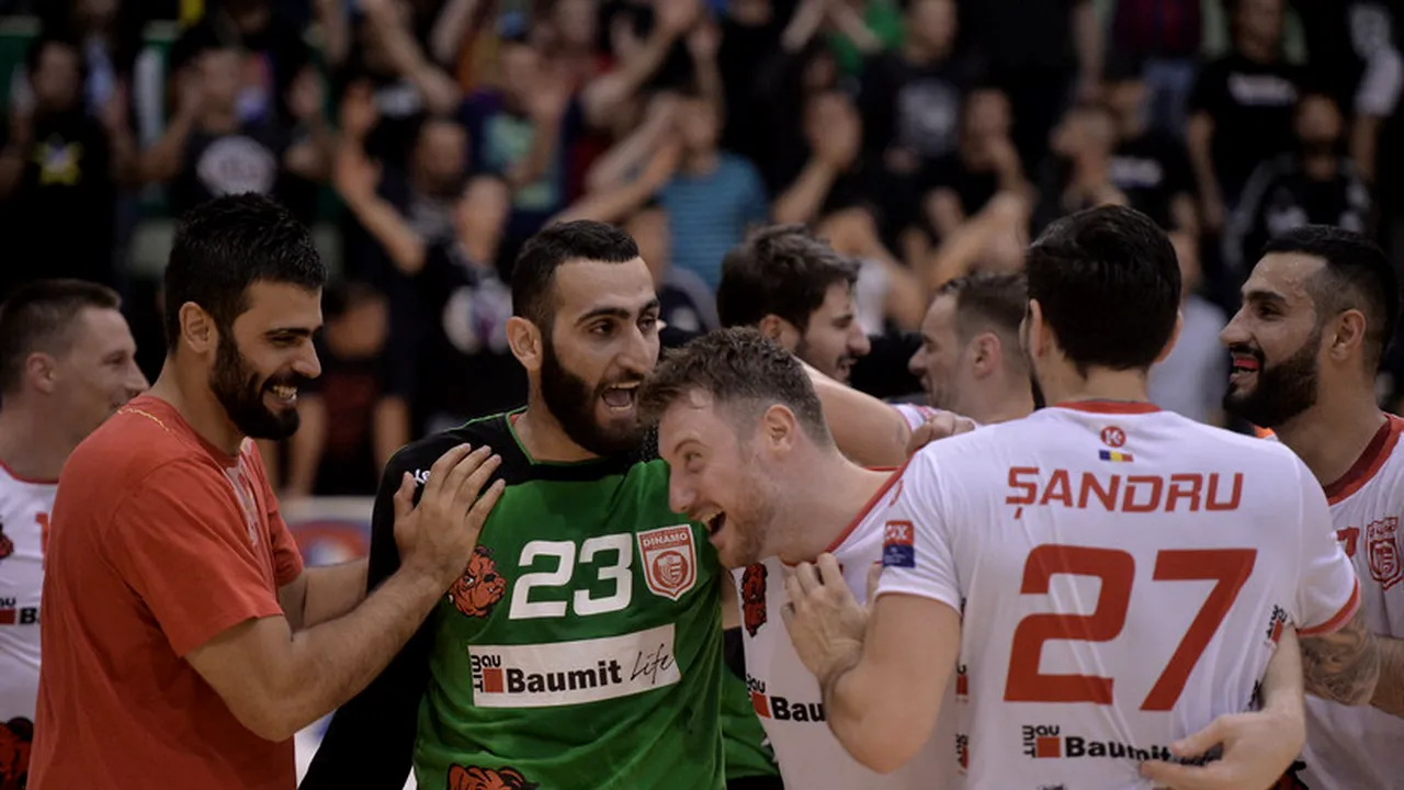PANICĂ după derby-ul de la handbal Dinamo- Steaua: Portarul Saeid Heidaridad s-a prăbuşit în drumul spre vestiare