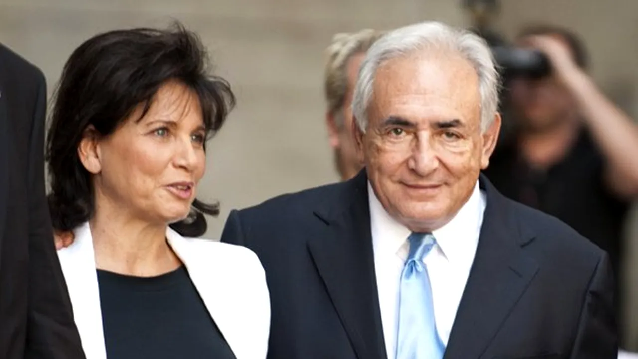 Dominique Strauss-Kahn a ieşit din nou în oraş cu soţia sa