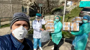 Voluntarii din Neamţ, mai eficienţi ca statul: echipamente pentru medici de 100.000 de euro din donaţii. Povestea ambiţiei moldoveneşti