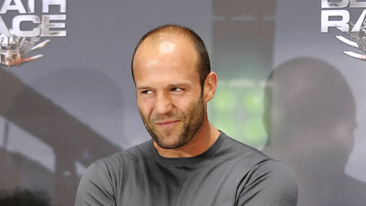 Jason Statham, jenat de o scenă sex sălbatic filmată într-un supermarket