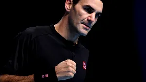 VIDEO | De la „Rege” pentru „Rege”. Roger Federer a izbucnit în lacrimi, după ce a primit un mesaj emoţionant de la Diego Maradona