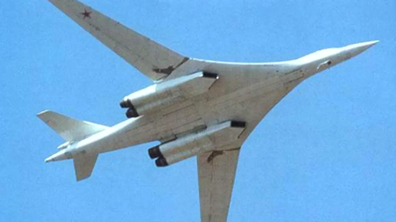 Rusia ar putea trimite avioane militare în Cuba, ca replică la scutul american