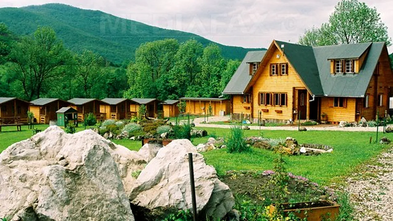 Numărul turiştilor străini se dublează dacă România promovează muntele, Delta şi viaţa la ţară