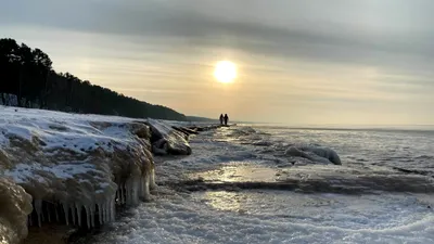 STUDIU Un fenomen meteo nou îngrijorează cercetătorii: valurile de căldură care „devorează” zăpada