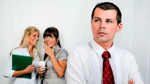 STUDIU - Frumuseţea bărbaţilor poate fi un dezavantaj la locul de muncă