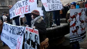 Protest în Piaţa Universităţii faţă de decizia privind CNSAS