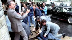 Bărbatul care a încercat să îl asasineze pe Reagan condamnă violenţa după atacul asupra lui Trump