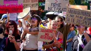 ANOSR anunță că va continua protestele masive și marșurile studenților în toate centrele universitar