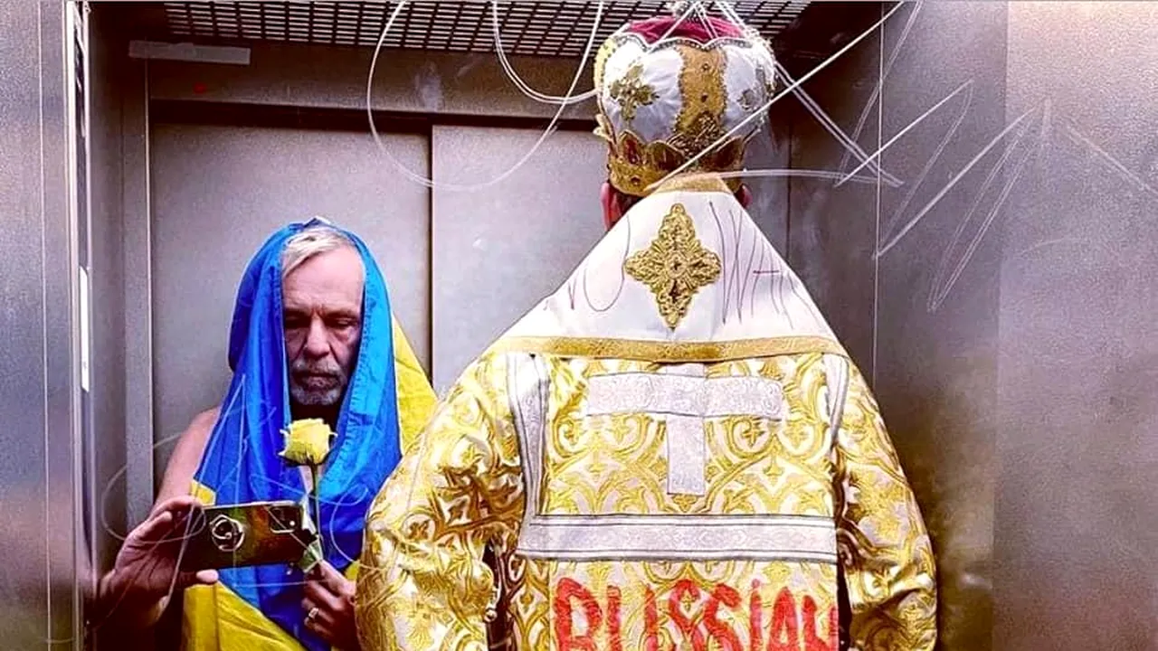 Cool şi empatic. Modul în care un stilist din Berlin atrage atenţia asupra războiului din Ucraina FOTO