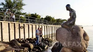 Mica Sirenă din Copenhaga a sărbătorit un secol de existenţă