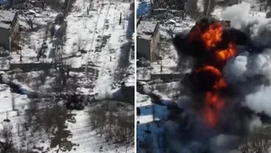 Imagine teribilă din război: explozia unui tanc rusesc