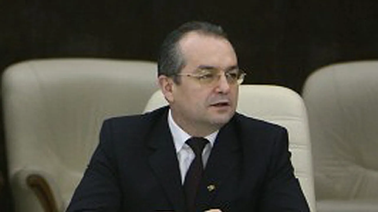 Boc a spus miniştrilor că le prezintă doar o analiză a finanţării