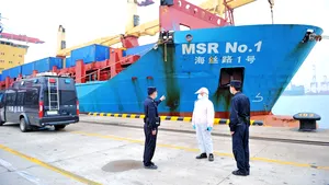 Un trader de mărfuri a primit pietre vopsite în loc de lingouri de cupru. Cum a fost păcălit comerciantul