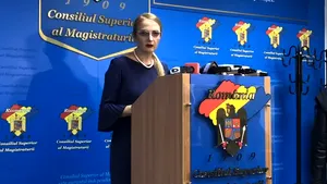 Preşedintele CSM anunţă că sesizează CCR pentru un conflict cu ministrul Justiţiei/ De ce o acuză Lia Savonea pe Ana Birchall | VIDEO
