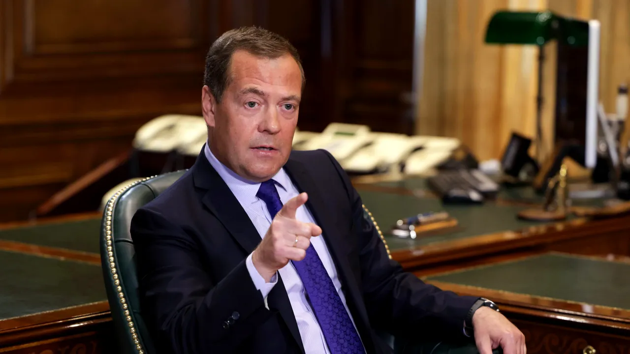 Medvedev : Rusia nu va opri războiul, chiar dacă Ucraina renunţă la aspiraţiile sale de a adera la NATO 