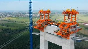 VIDEO Au început lucrările pentru mult aşteptatul pod de la Brăila
