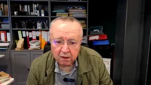 Ion Cristoiu: Nicușor Dan vrea să reglementeze viața Coaliției de guvernare pînă în cel mai mic amănunt. Dacă un ministru USR se  îneacă cu un os de pește, ceilalți membri ai Guvernului trebuie să-i administreze pumni zdraveni pe gît, chit că i l-ar putea rupe