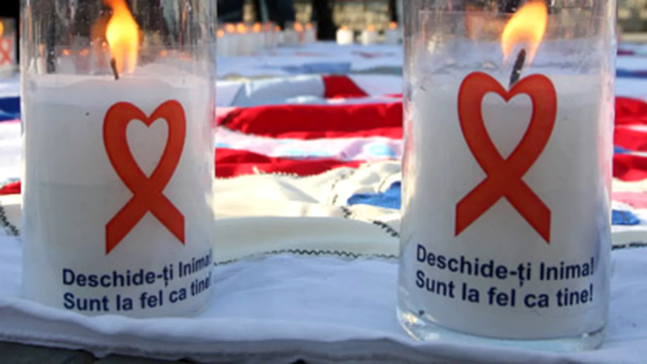 Campanie de informare şi nediscriminare HIV/SIDA, în Piaţa Universităţii