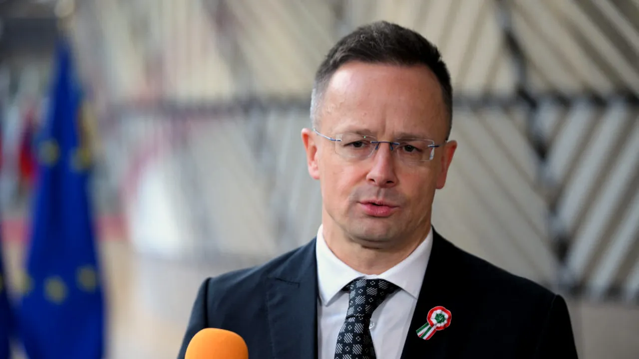 Ministrul ungar de Externe admite că l-a sunat pe omologul rus în timpul unor reuniuni ale UE