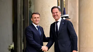 Secretarul general al NATO îi transmite lui Donald Trump că războiul din Ucraina reprezintă o ameninţare la adresa SUA