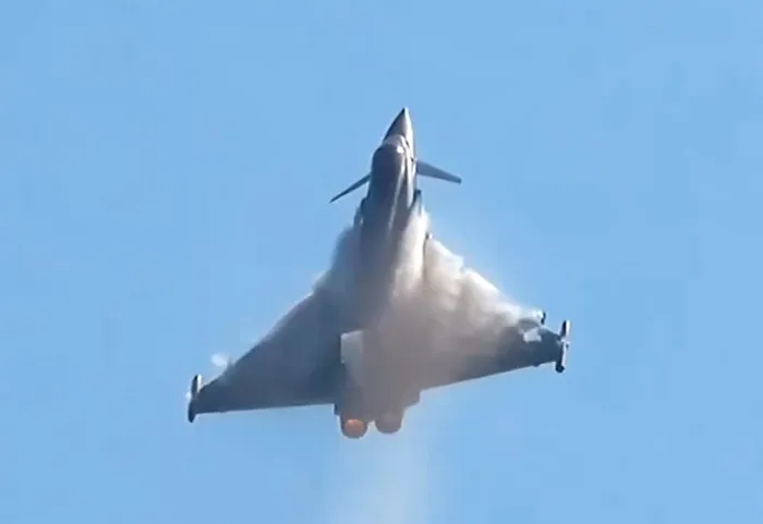 NEWS ALERT UPDATE: RO-Alert în Tulcea: Ținte aeriene la 20 de km de Insula Șerpilor, Ucraina. MApN: Au fost ridicate aeronave de luptă