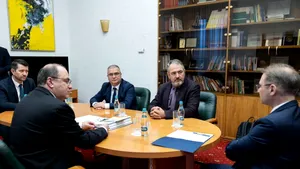 Sorin Costreie s-a instalat la Ministerul Educației. Ce i-a urat premierul