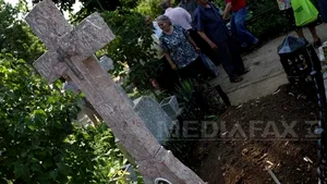 Oprean: Înclin să cred că socrii mei sunt acolo, am văzut paltonul şi pantalonii găuriţi de gloanţe