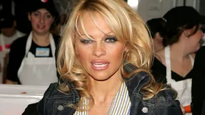 Pamela Anderson a lucrat ca voluntar la un centru pentru protecţia animalelor