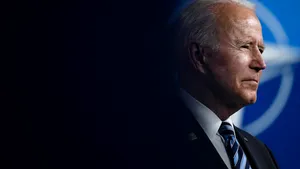 Financial Times: Aliaţii europeni vor reconfigurarea NATO după ce Joe Biden a decis unilateral retragerea din Afganistan