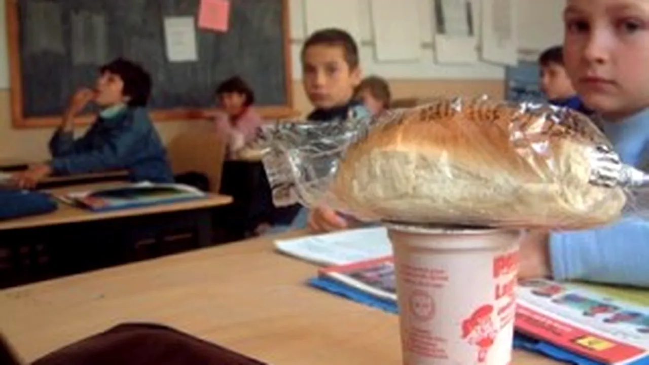 Romanian Senators Want To Offer Free Milk To Pvt School Kids As Well