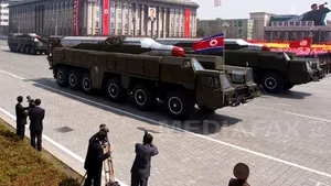 COREEA DE NORD a mobilizat rachete noi la frontiera cu Coreea de Sud